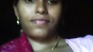 দুই টিন বেব তাদের কল ...