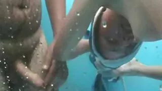 হাল্কা এবং কালো কেশি ...