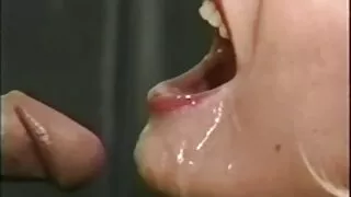 স্লিম এশিয়ান কুক্কু ...