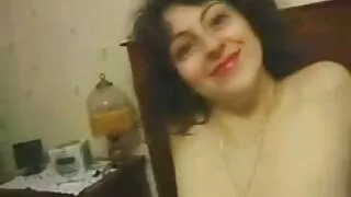টকটকে গরম এবং লুণ্ঠি ...