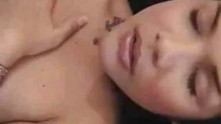 সরু গাঢ় কেশিক যোগ ক ...